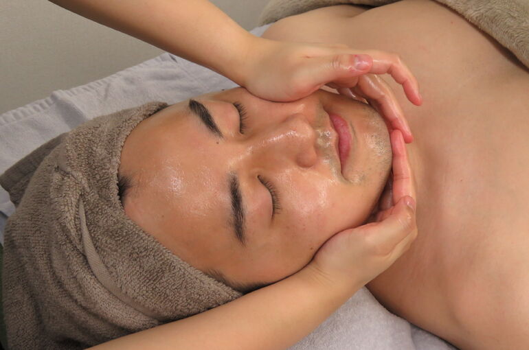 小顔施術